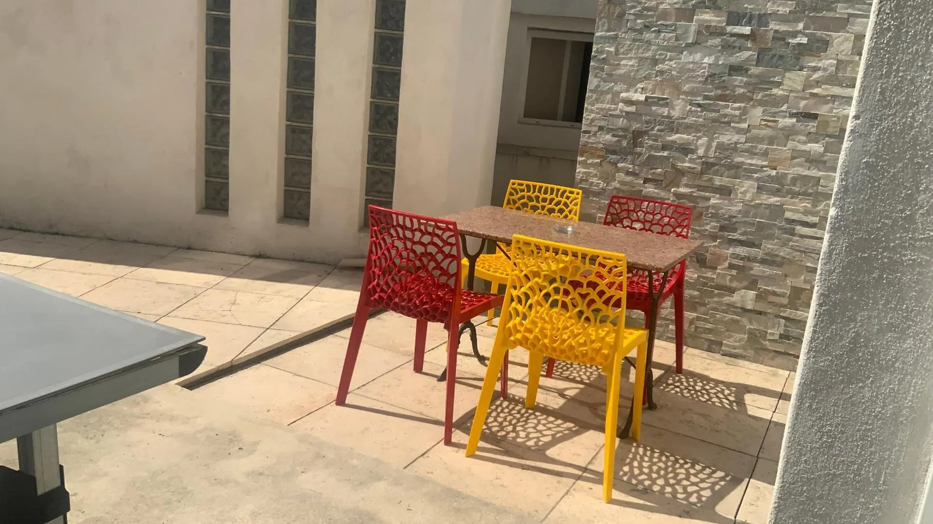 Appartement Pour 4 face à la piscine à Marseille 0*,  France